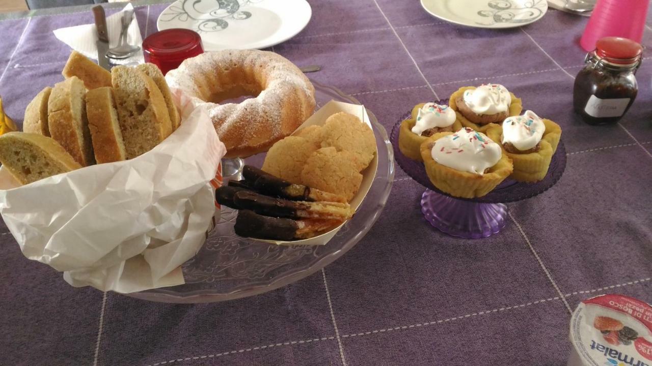 코미소 Il Filo Di Paglia B&B 외부 사진